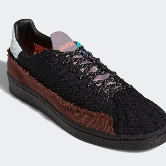 Size 6 - Adidas Men\'s Pharrell Williams X Superstar Human Race main image 8